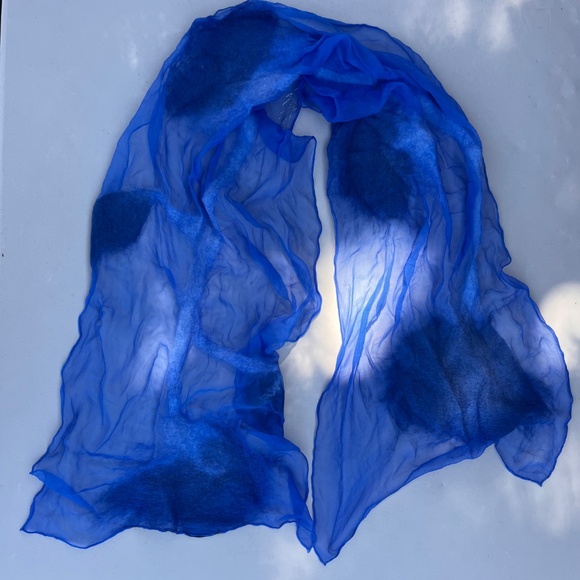 MaKanuda Sheer Silk & Merino Wool Scarf - Picture 5 of 5